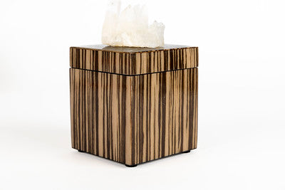 Lacquer Wood Mini box with quartz