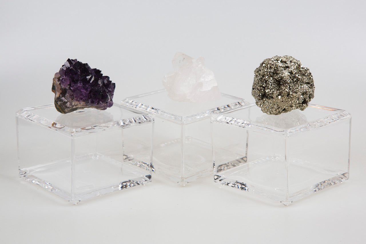 clear acrylic box with quartz up close